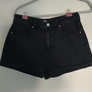 PacSun black denim Mom Shorts *never worn
